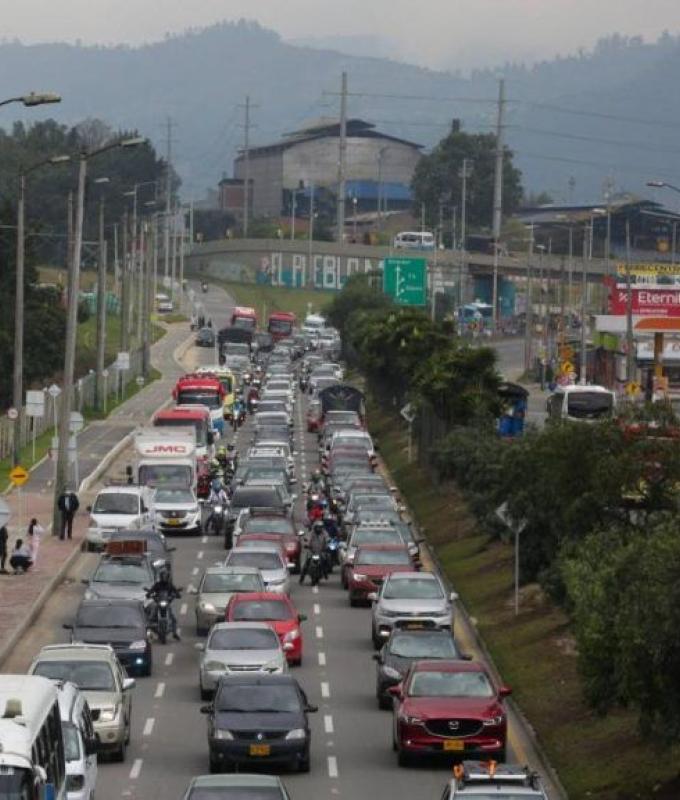 DAL VIVO | Mobilità a Bogotà: segnalano un’elevata capacità di veicoli agli ingressi della capitale