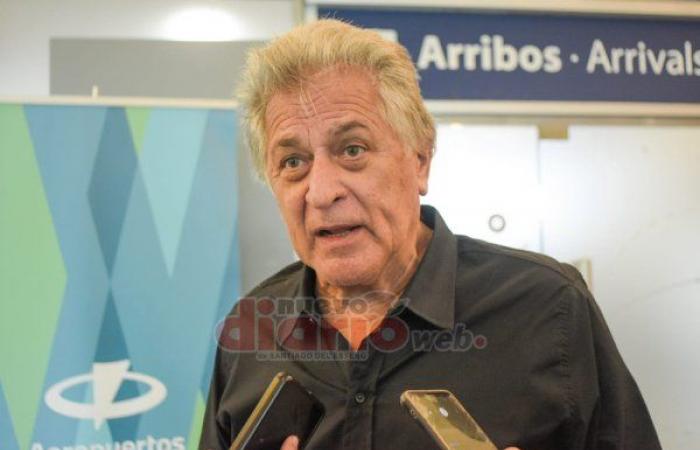 Ubaldo “Pato” Fillol è arrivato a Santiago del Estero per presentare le coppe della Nazionale argentina
