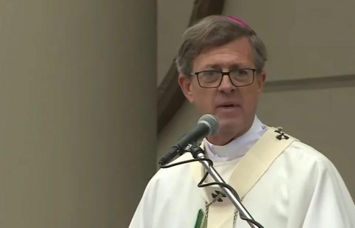 Dura omelia dell’arcivescovo di Buenos Aires contro i canti partigiani nelle chiese: “Non è bene usare la messa per dividere, per fare partigianeria”