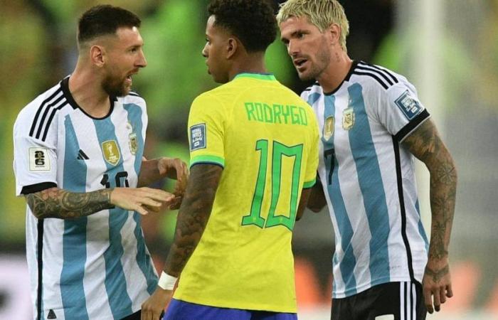Rodrygo ha ricordato il duello con Messi e De Paul nell’ultimo Argentina-Brasile, ma si è sorpreso per una richiesta che il Real Madrid gli ha fatto sull’argomento