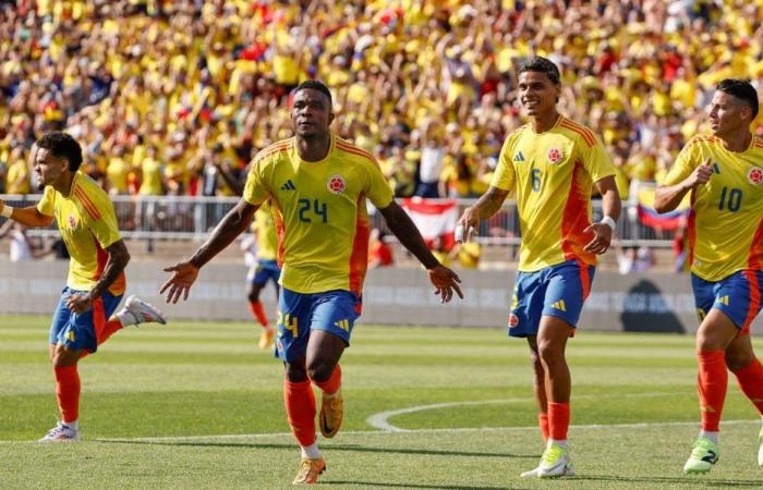 Jhon Córdoba della squadra colombiana ha completato il 2 – 0 nella partita contro la Bolivia