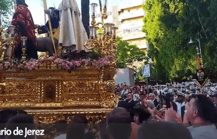 Cristo Re è tornato alla Scuola San José con una grande processione