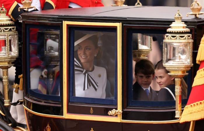 Un lettore labiale rivela il curioso commento del principe George a Kate Middleton