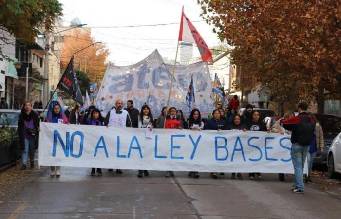 Il governo provinciale potrebbe scontare la giornata di sciopero grazie alla Legge sulle Basi
