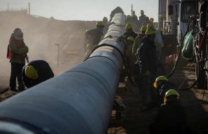 Gas: concordata la fornitura boliviana per 7 province, mentre avanza la prima opera pubblica del governo Milei