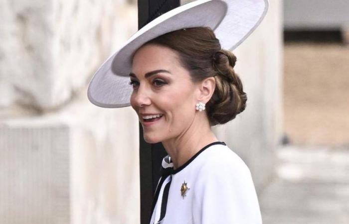 Jennie Bond, esperta della famiglia reale britannica, svela il motivo per cui Kate Middleton è ricomparsa in Trooping the Colour