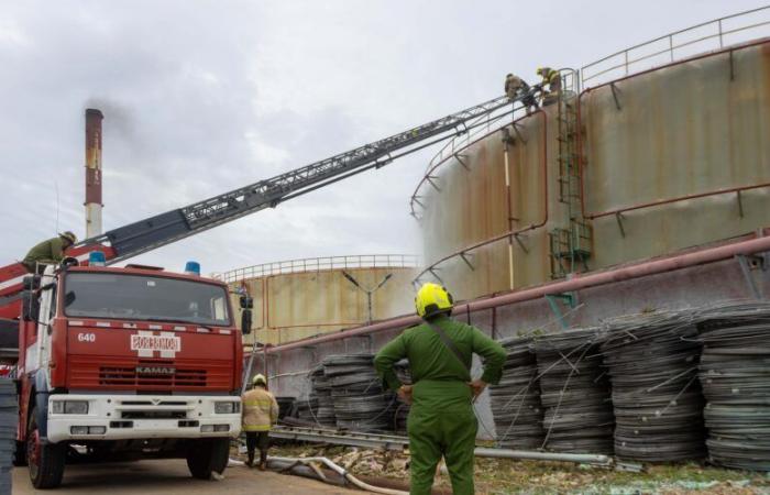 Mantengono una stretta sorveglianza sul serbatoio del petrolio greggio a Matanzas dopo un incendio