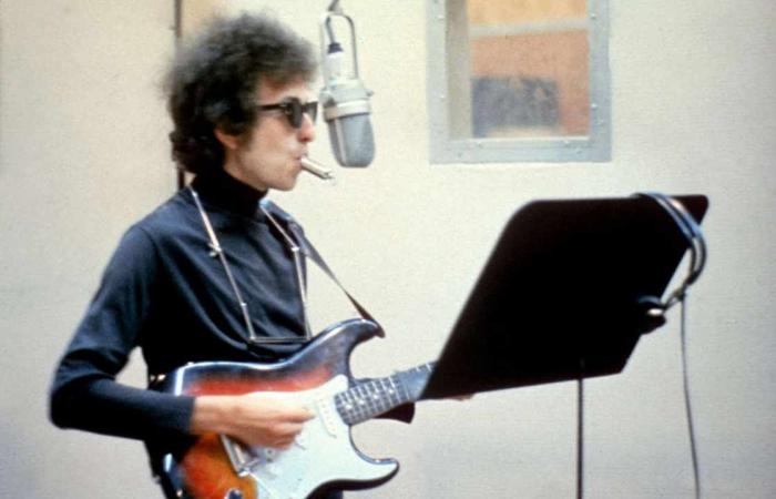 Addio al folk: “Like a Rolling Stone”, la canzone di Bob Dylan che ha cambiato il significato del rock