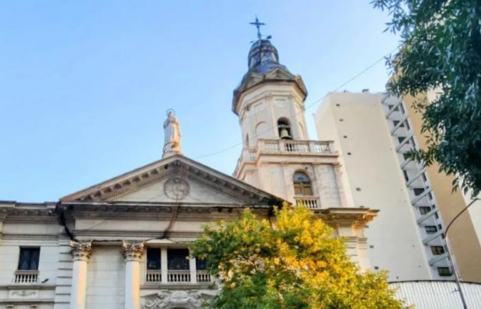 Forte critica dell’arcivescovo di Buenos Aires agli inni contro Javier Milei in una messa