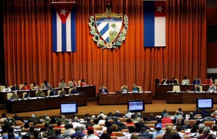 Il Parlamento di Cuba pubblica due nuovi progetti di legge • Lavoratori