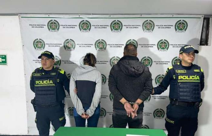 Due persone vengono catturate per manipolazione illegale di un bancomat a Bogotà