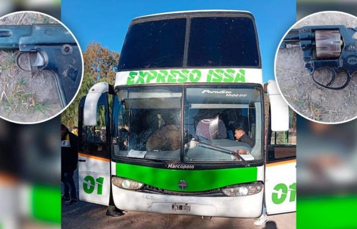Armi, droga e pericolo guerra sulla tratta: allerta davanti a Boca-Almirante Brown per l’arresto di un autobus con le sbarre