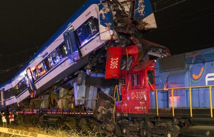 Due morti e 9 feriti in un incidente ferroviario in Cile