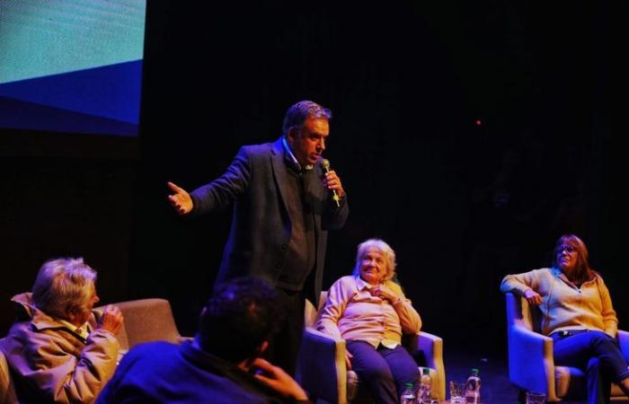 Orsi ha chiuso la sua campagna con Mujica con un appello all’unità del Frente Amplio