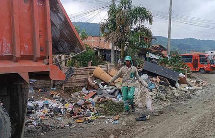 In meno di 2 mesi, l’impresa di pulizie Pereira ha rimosso circa 70 tonnellate di rifiuti dalle strade di El Remanso