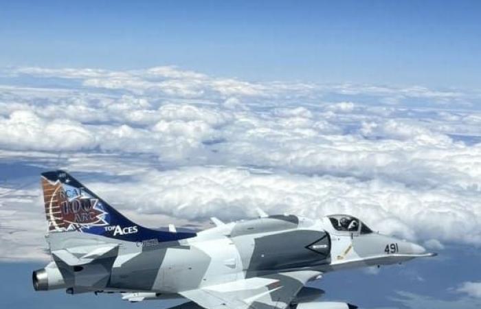 Gli A-4N modernizzati di Top Aces hanno completato il primo addestramento degli aggressori contro i CF-18 dell’aeronautica canadese