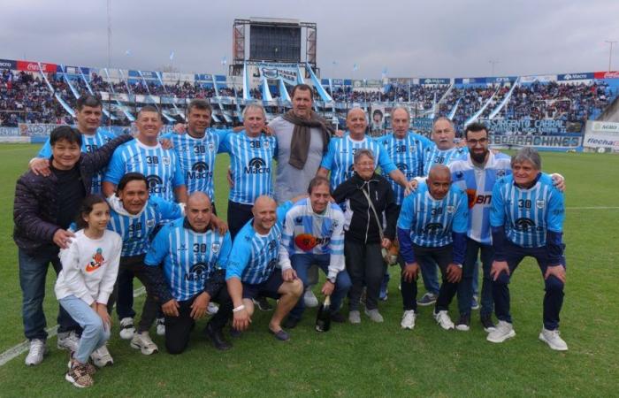 Gimnasia de Jujuy ha onorato i campioni della promozione 94