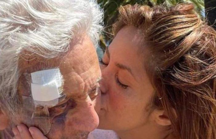 Shakira parla della salute del padre: “La lotta continua”