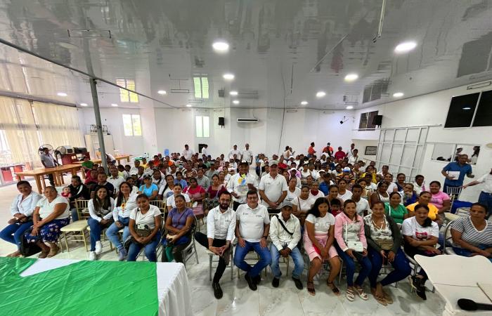L’Agenzia per lo sviluppo rurale investe 9.825 milioni di dollari in progetti avicoli per le vittime del conflitto a Córdoba
