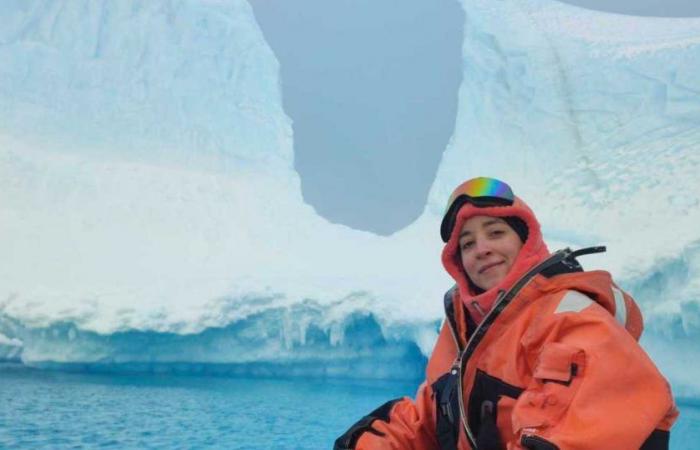 Si laureò all’Università di Comahue e 12 giorni dopo volò in Antartide per tornare nella sua terra natale.
