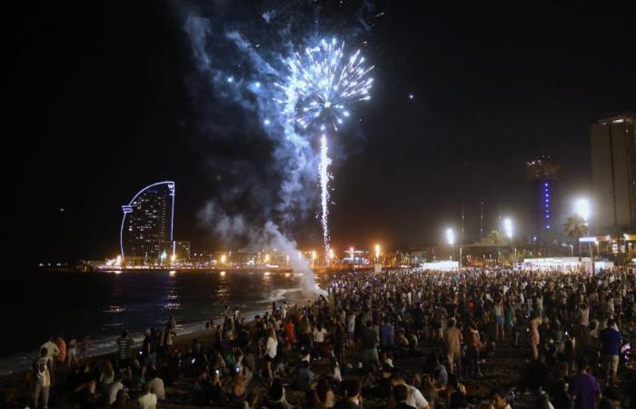 La Catalogna celebra una festa di Sant Joan guardando il cielo | Notizie dalla Catalogna