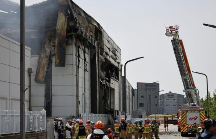 16 morti e 5 feriti nell’incendio di una fabbrica di batterie in Corea del Sud