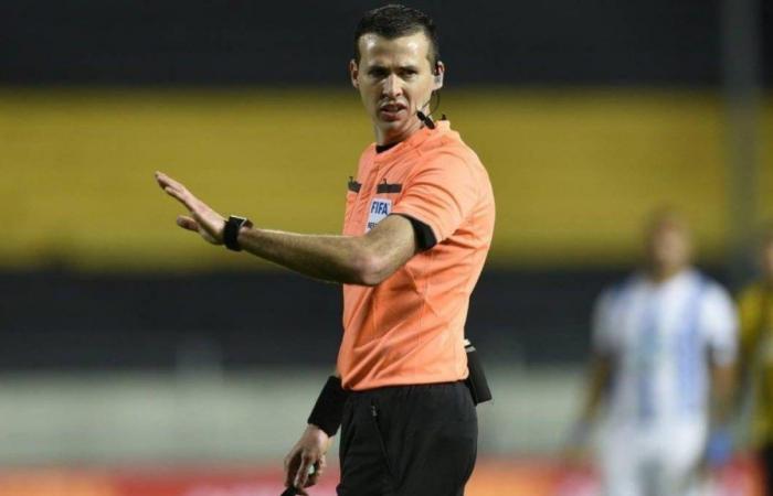 Chi è Andrés Matonte, l’arbitro che dirigerà la partita Cile-Argentina di Copa América