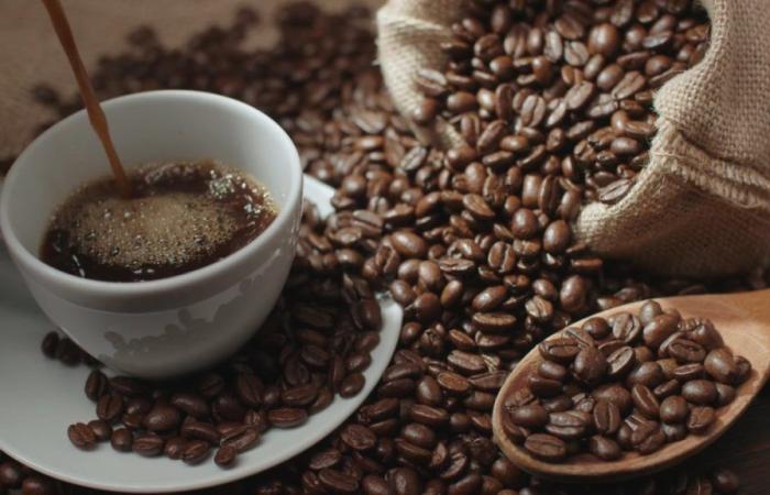 Ampia varietà di caffè richiamati per avvelenamento – Telemundo Dallas (39)