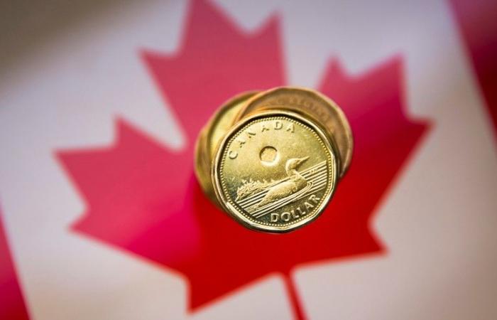 DOLLARO CANADESE-Dollaro canadese debole mentre si affievolisce lo slancio derivante dai dati CPI