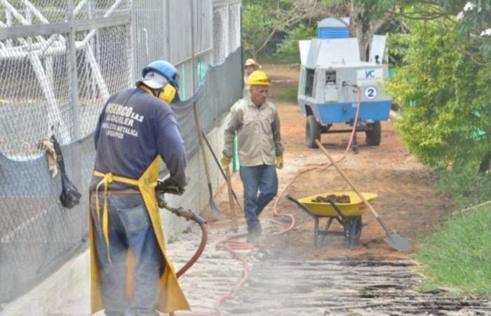 Sono stati riattivati ​​i lavori incompiuti nei centri sportivi di Bucaramanga