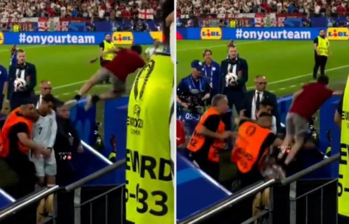 Follia agli Europei per Cristiano Ronaldo: un tifoso si è buttato dalla tribuna per salutarlo, per poco non si è fatto male ed è caduto dalle scale