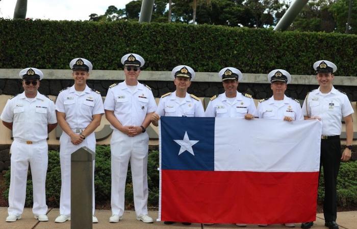 La fregata Condell della Marina cilena arriva a Pearl Harbor per partecipare a Rimpac 2024