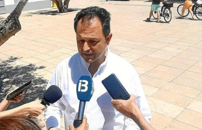 Córdoba minaccia con un settimanale “Ciao Presidente”