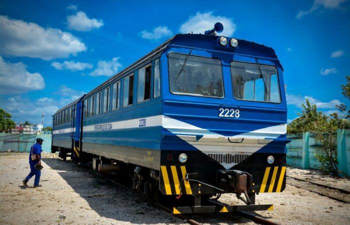 Il blocco economico colpisce il trasporto ferroviario a Holguín