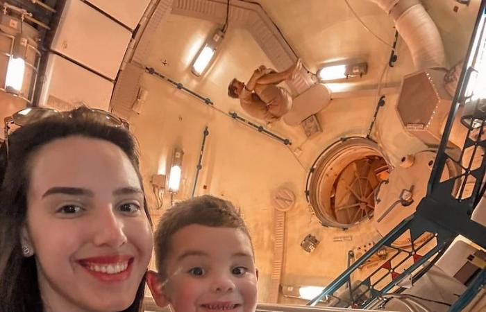 Alexia Notto, moglie di Miguel Almirón, ha visitato la NASA con suo figlio Francesco! – Persone