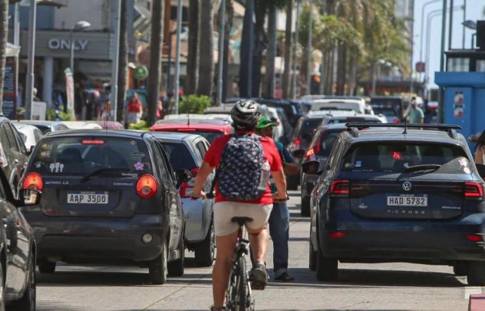 I turisti multati per violazioni del codice stradale in Uruguay devono pagarli prima di lasciare il paese