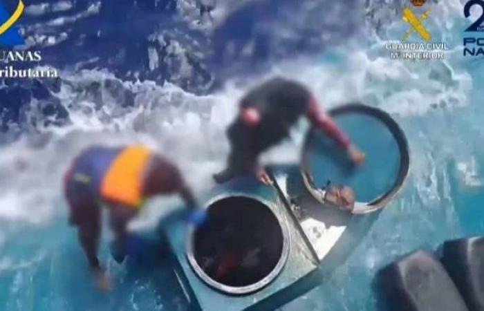 Quattro colombiani che trasportavano droga a bordo di un sottomarino sono stati imprigionati in Spagna