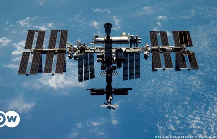 gli astronauti si rifugiano a causa del guasto di un satellite russo – DW – 28/06/2024