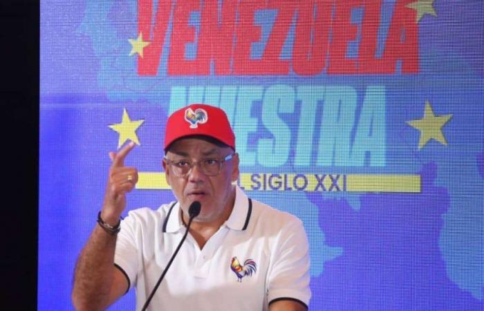 Il governo del Venezuela ha denunciato un piano di destabilizzazione organizzato dall’ambasciata argentina