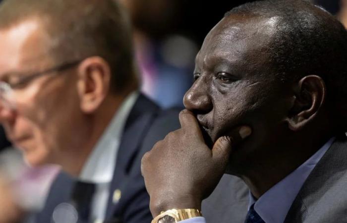 Un nuovo tipo di proteste ha lasciato vacillante il presidente del Kenya