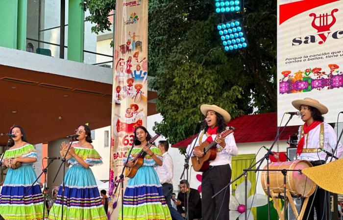 grande successo all’Incontro dei Bambini Rajaleñas, durante il Festival di San Pedro a Huila