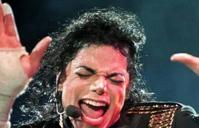 Michael Jackson aveva un debito di 500 milioni di dollari quando morì