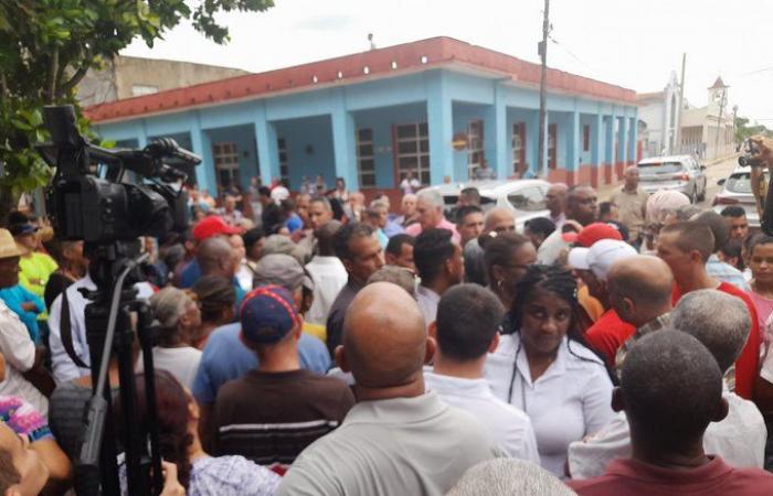 Visita i centri di interesse economico Díaz-Canel a Cienfuegos
