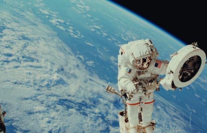 Quali sono le quattro invenzioni sviluppate dalla NASA per gli astronauti e oggi sono di uso quotidiano?