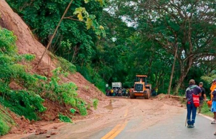 È iniziata la riapertura delle strade colpite dalle frane in diverse subregioni di Antioquia