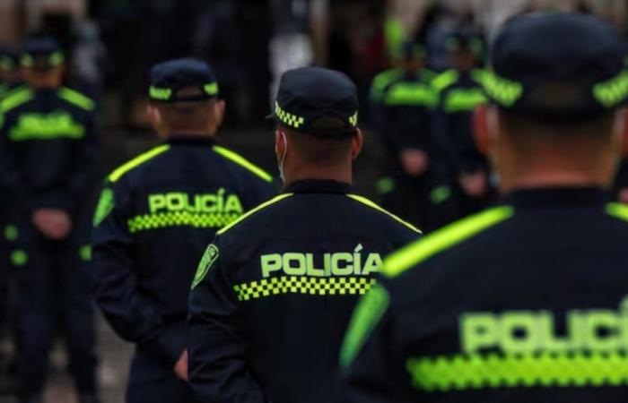 Sei agenti di polizia accusati di aver simulato raid per rubare droga