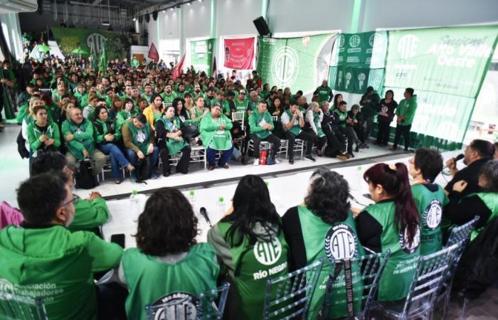 ATE Río Negro – L’ATE ha accettato l’offerta di stipendio del Governo con condizioni