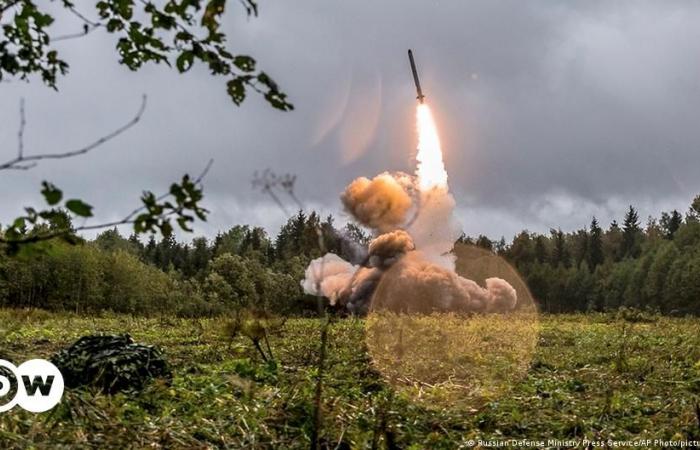 Putin minaccia di produrre missili a corto e medio raggio – DW – 28/06/2024