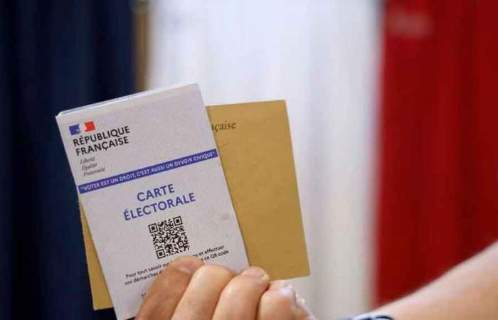 La Francia vive una giornata di riflessione prima delle elezioni legislative