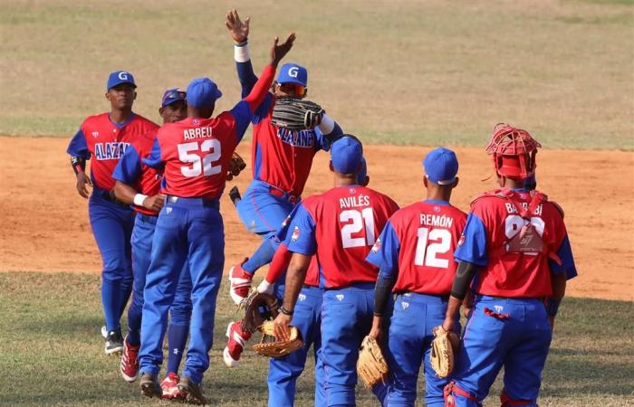 Alazanes per il duello in abbinamento negli spareggi di baseball a Cuba